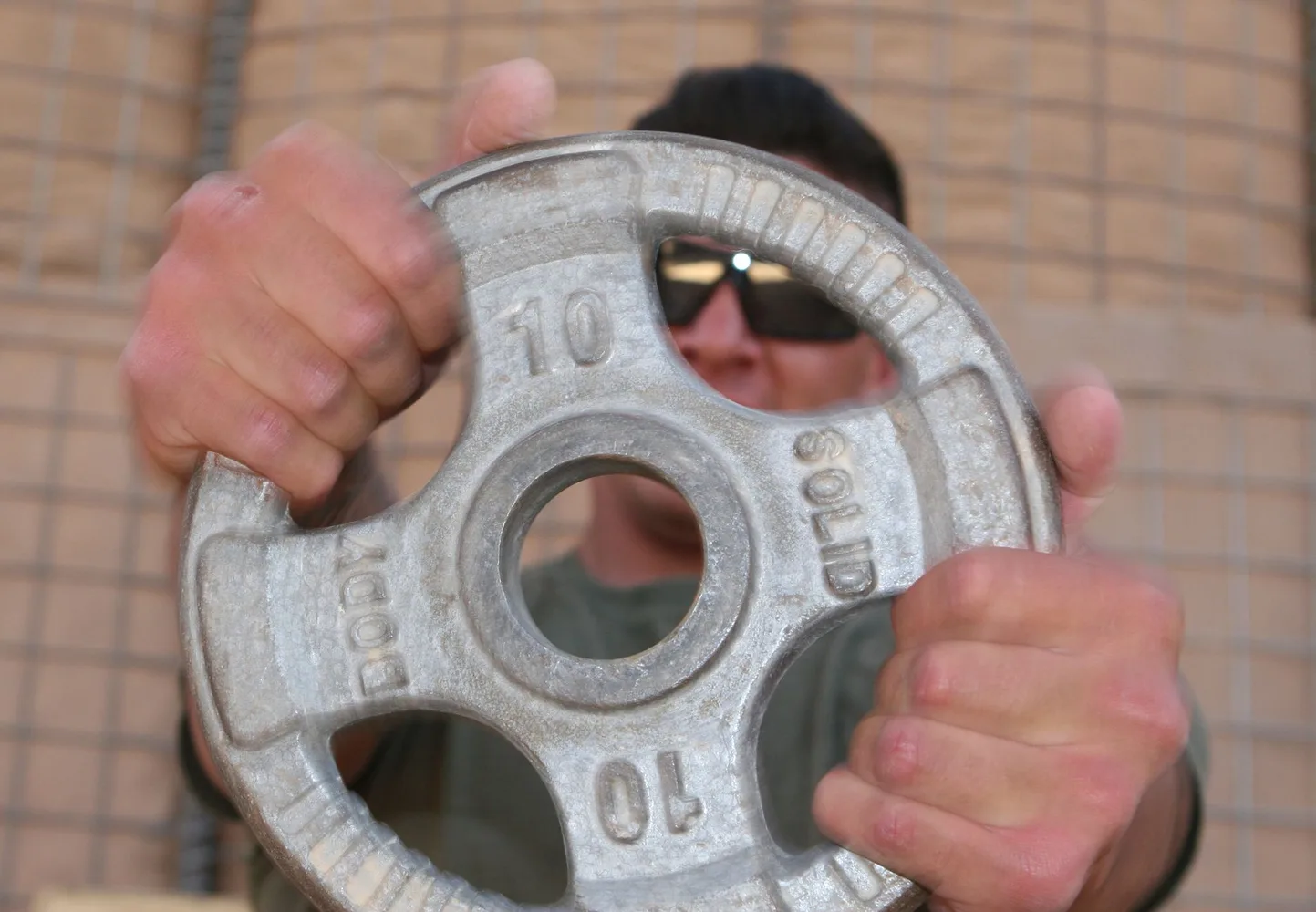 The History of Cast Iron Plates: From Foundry to Home Gym